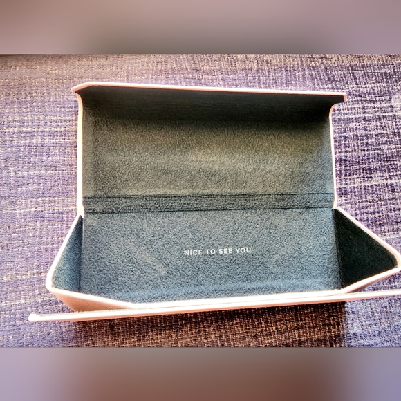 Barbiecore Pink structured pleasant positive Affirmation eyeglass case Warby Par - Picture 6 of 6